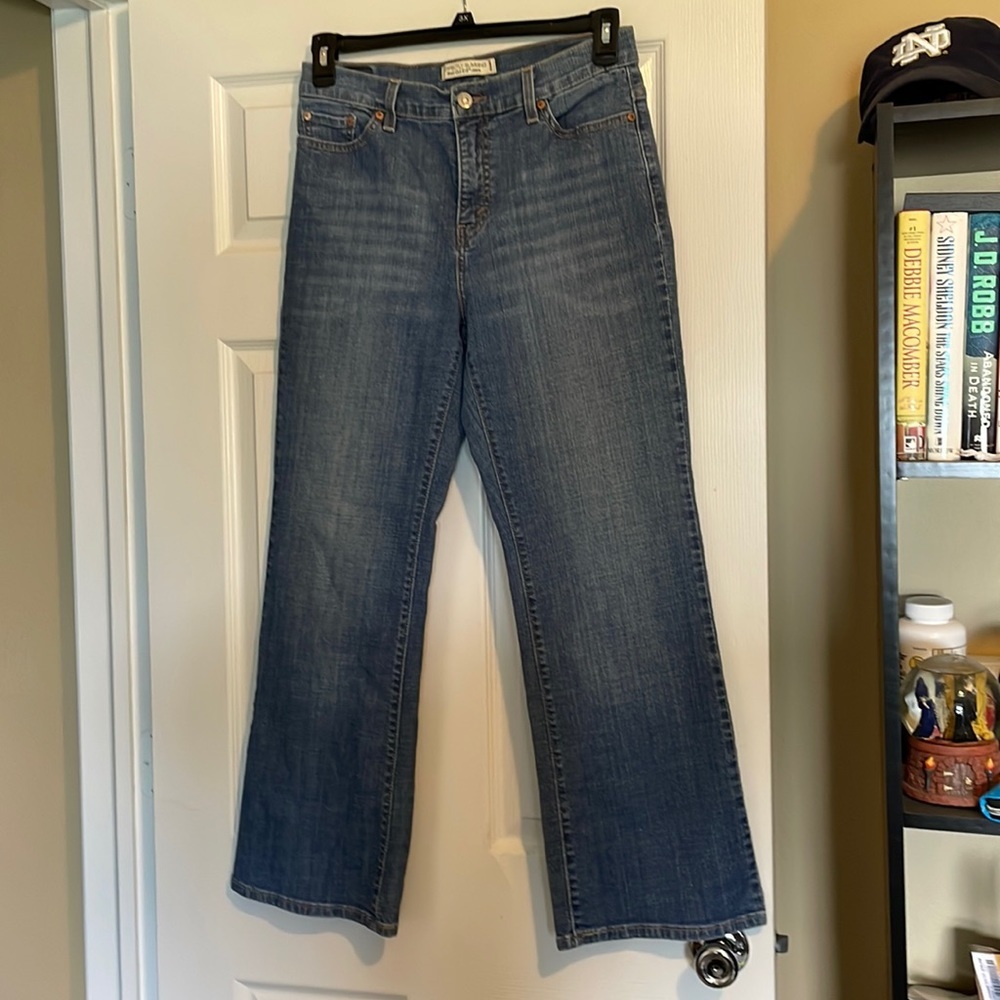 Levi’s 512 Perfectly Slimming boot cut jeans size 12 short